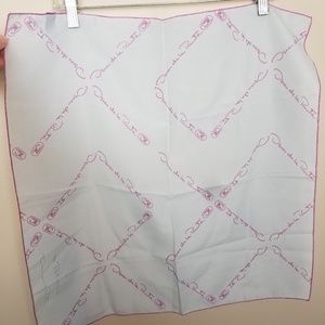 Symphony Scarfs signature Oscar de la Renta